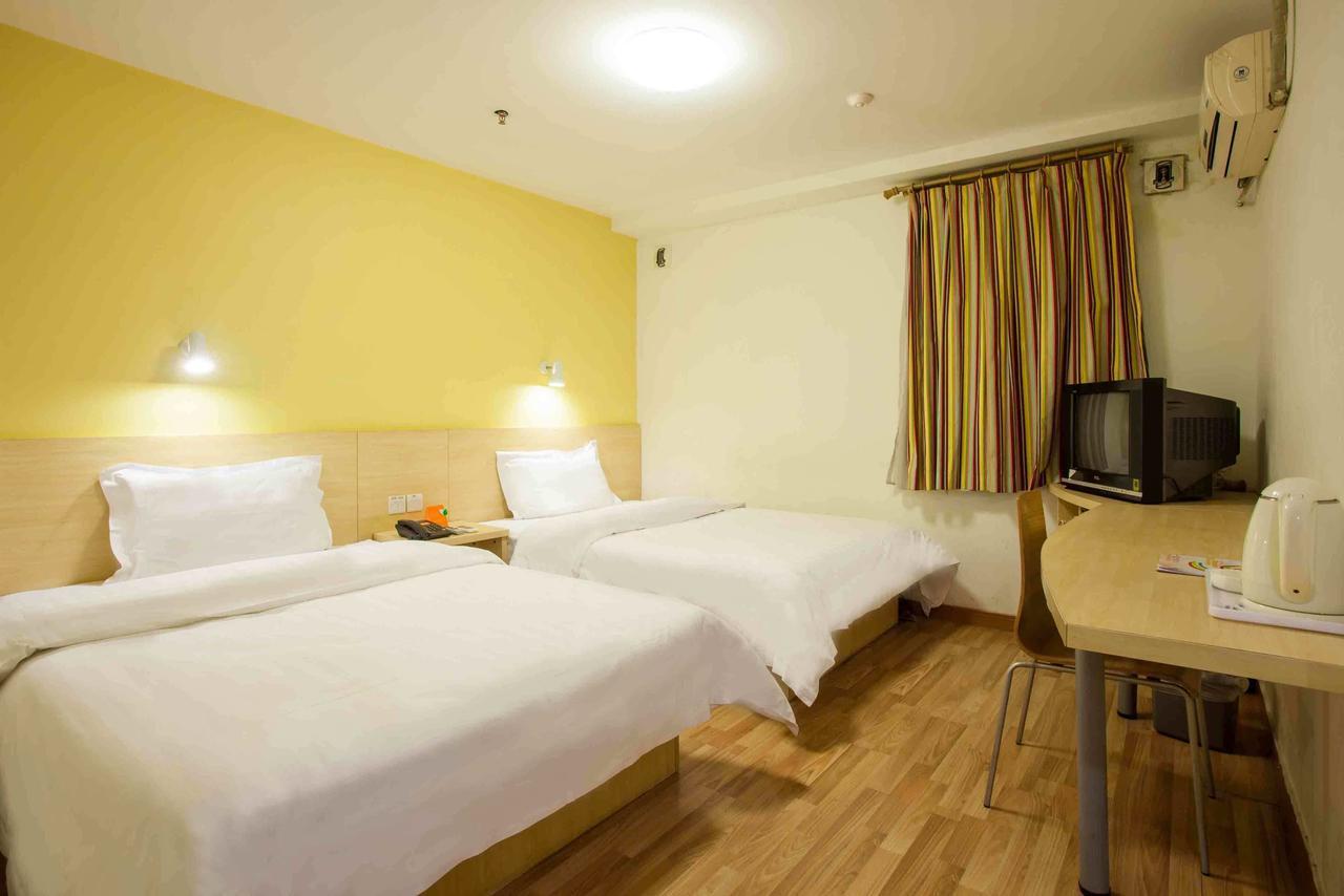 7Days Inn Lingshui Beidou Road Номер фото